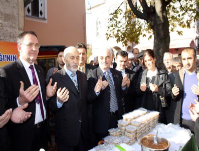 BARTIN MERKEZ - Ak Parti İlçe Teşkilatı Aşure Dağıttı