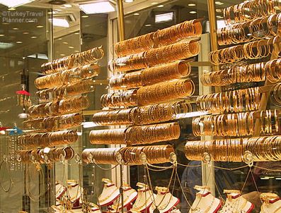 Altın rekor tazeledi