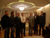 Ka-der'den Rektör Aslan'a Plaket