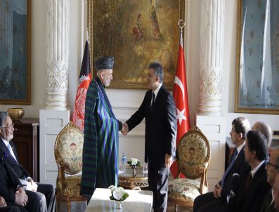 ÇIRAĞAN SARAYI - Cumhurbaşkanı Gül Hamid Karzai ile bir araya geldi