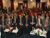 'İşsizliği Önlemenin Sihirli Değneği Yok'