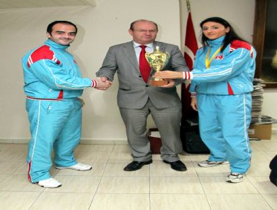 CAFER ESENDEMIR - Muay-thai Dünya Şampiyonundan Sitem