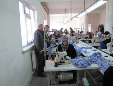 İSMAIL AKSOY - Hisarcık Tekstil Üretime Başladı