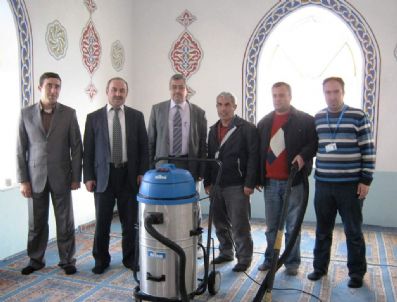 AKMEŞE - İzmit'te Cami Temizliği Devam Ediyor