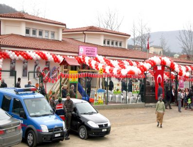 MUHAMMET RıZA YALÇıNKAYA - Abdipaşa'da Anaokulu Açıldı