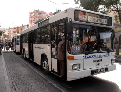 ULGUR GÖKHAN - Çanakkale'de Belediye Otobüsleri Yenilenecek