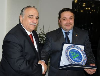 RIZE TICARET BORSASı - Çay Tadımcılığı Meslek Oluyor