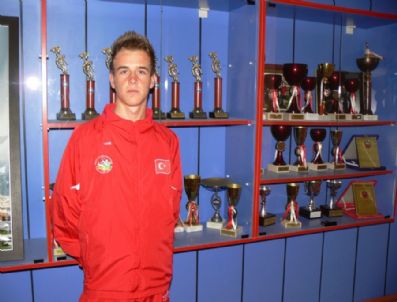 ÇIMENTAŞ - Nevşehir'de Geleceğin Milli Atletleri Yetişiyor