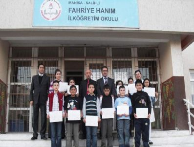 İNTEL - Salihli'de İntel Öğrenci Programı Tamamlandı