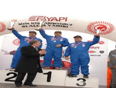 LOKMAN AYVA - Tbmm'nin 90. Kuruluş Yılında Gerçekleştirilen Otomobil Slalom Yarışmasında Mehmet Erdem 2. Oldu