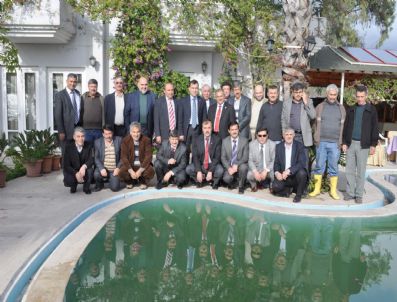 KAMIL CEYLAN - Ak Partili Belediye Başkanları Köyceğiz'de Buluştu