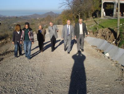 KÖYDEŞ - Kaymakam Yurdaer Tamamlanan Köydes Projelerini İnceledi