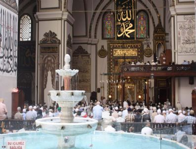 YILDIRIM BAYEZİD - Tarihi Ulucami'nin Güvenlik Kameraları Yenileniyor