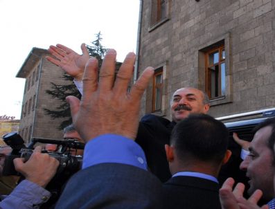 ALİ HAYDAR ÖNER - Vali Öner Isparta'ya Veda Etti