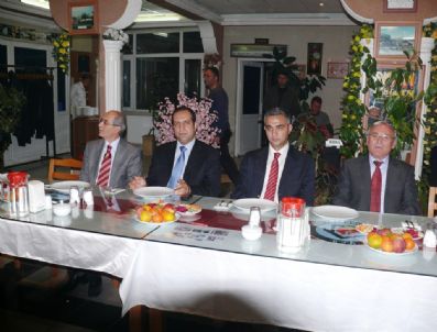 RAMAZAN FANI - Erciş'te Emekli Öğretmenler Unutulmadı