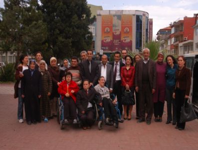 NURETTIN KAKILLIOĞLU - İznik'te Engelliler Günü Kutlandı