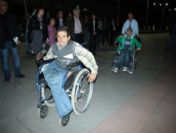 Tekerlekli Sandalyeyle Yarışarak Empati Yaptılar