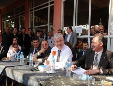 OSMAN KAPTAN - Başkan Akaydın Kepez'de Vatandaşlarla Bir Araya Geldi