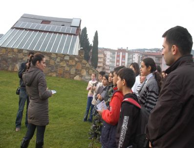 MUĞLA BELEDIYESI - Çevreci Öğrenciler