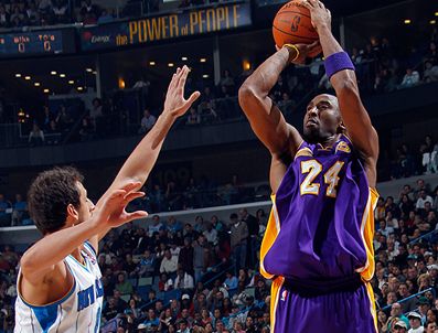 NEW ORLEANS - New Orleans Hornets: 88 - Los Angeles Lakers: 103