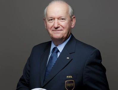 ŞENES ERZIK - Şenez Erzik: Fenerbahçe Başkanı ile anlaşamıyorduk