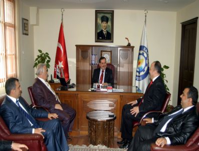 MUHARREM BALCı - Yeşilay Genel Başkanı Balcı'dan Başkan Zenbilci'ye Ziyaret