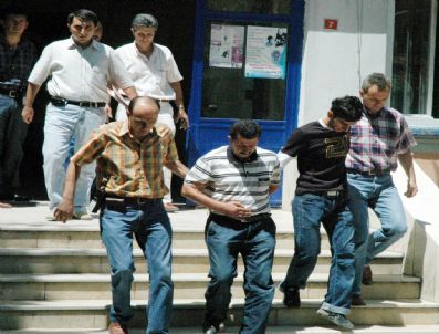 Baba Ve 2 Çocuğuna Cinayetten 15'er Yıl Hapis Cezası Verildi