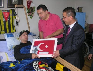 MEHMET TÜRKÖZ - Facebook Türk Bayrağı Sayfasından 'Bir Tuğlada Sen Koy' Kamyanyasına Destek