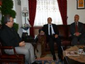 Memur Sen Yönetiminden Ünver'e Teşekkür Ziyareti