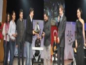 Orhan Ve Erzincan 2011 İçin Sahne Aldı