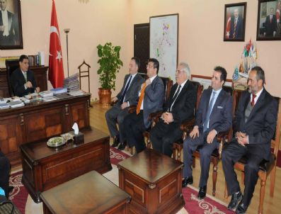 LOKMAN AYVA - Türkiye Beyazay Derneği'nden Vali Okutan'a Ziyaret