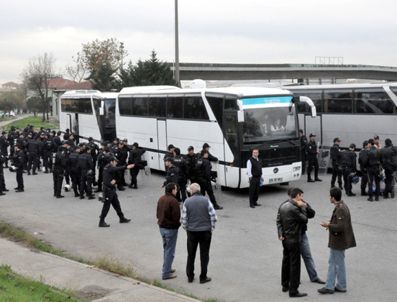 Başbakan Erdoğan protestosuna polis engeli