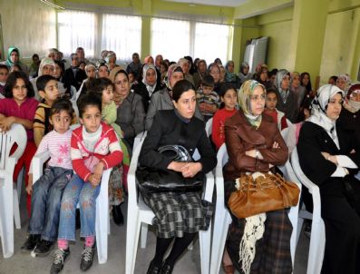 FEHMI ALAYDıN - Bitlis'te Annelere 'Çocuk Gelişimi Eğitimi' Veriliyor