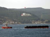 Yedekli Gemi Çanakkale Boğazı'ndan Geçemedi