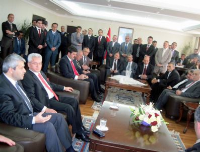 FARUK KÖKSOY - Sanayi Ve Ticaret Bakanı Ardahan Valiliği'ni Ziyaret Etti