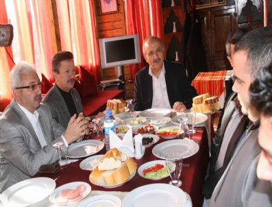 MEHMET ÇIÇEK - Yozgat Milletvekili Çiçek'ten Değerlendirme Toplantısı