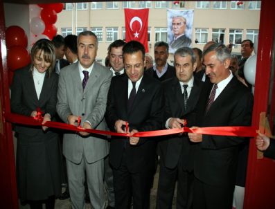 CEMAL YıLMAZ DEMIR - 100 Çocuktan 35'i Liseye Gidemiyor