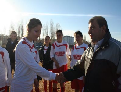 ORHAN TAVLı - Bayanlar 3. Futbol Ligi...