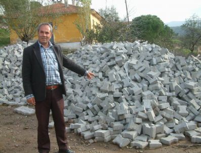 Hayalet Köy Cazibe Merkezi Haline Geldi