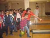 Ülkem'li Öğrencilerin Bowling Keyfi