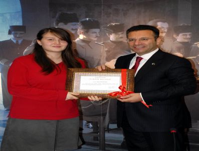 MATRIX - Başarıya Altın Ödül