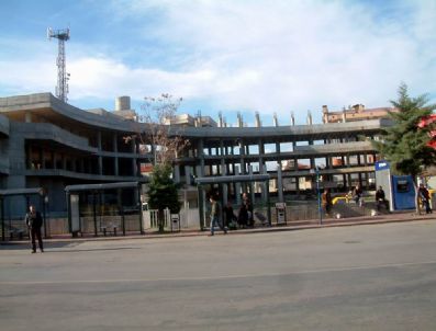 FIKRET AKOVA - Burhaniye Belediye Sarayı İnşaatı Tamamlanıyor