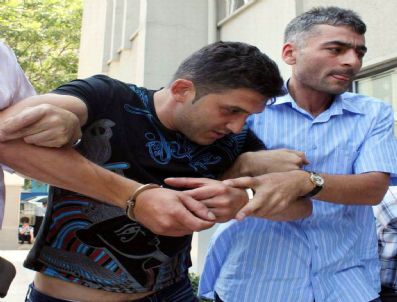 Vahşetin Sanıkları Üç Maymunu Oynadı