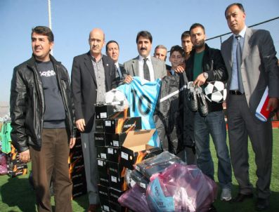 ÇAYTEPE - Belediyeden Amatör Spor Kulüplerine Destek