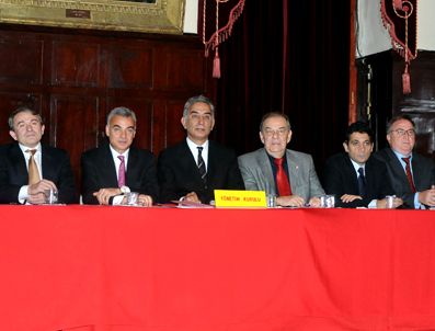 TEVFİK FİKRET - Galatasaray Kulübü'nün Aralık ayı olağan divan kurulu toplantısı yapıldı