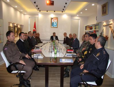 MUSTAFA AYHAN - Sakarya Koordinasyon Toplantısı Hendek'te Yapıldı