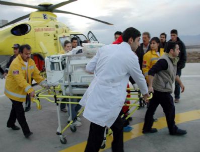Ambulans Helikopter Hayat Kurtarmaya Devam Ediyor