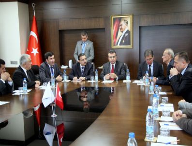 SERDENGEÇTI - Hatay Ve Osmaniye İlleri Lojistik Master Planı Projesinin Sözleşmesi İmzalandı