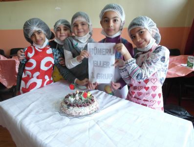 YAŞAR YıLMAZ - Minik Öğrenciler Hünürlerini Sergiledi