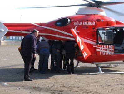 Hava ambulansı 22 hastaya hizmet verdi